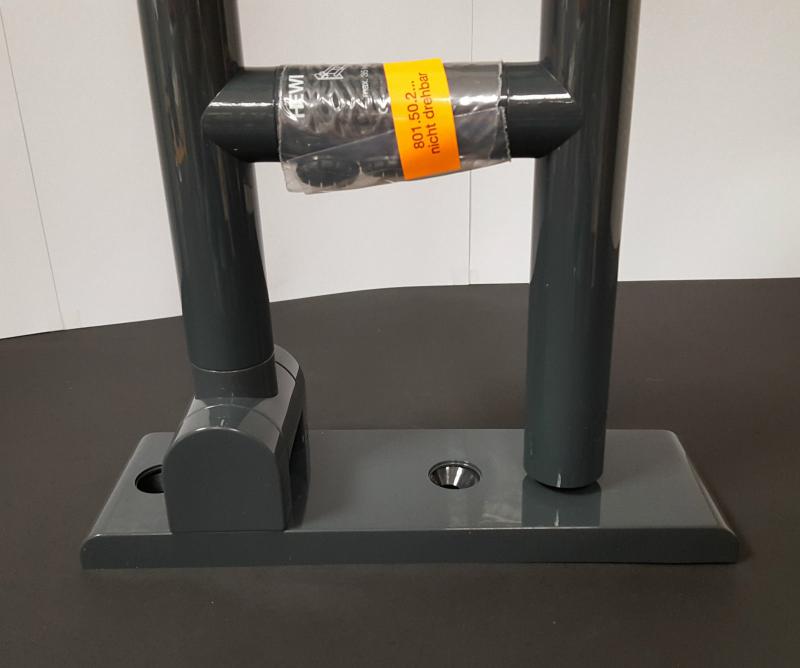 HEWI Stützklappengriff, anthrazitgrau, 700mm lang #801.50.210.92