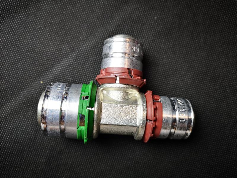 Unipipe Press-T-Stück DN 32x25x25mm reduziert