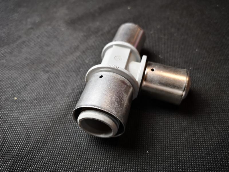 Unicor Press-T-Stück 32-25-25 Kunststoff