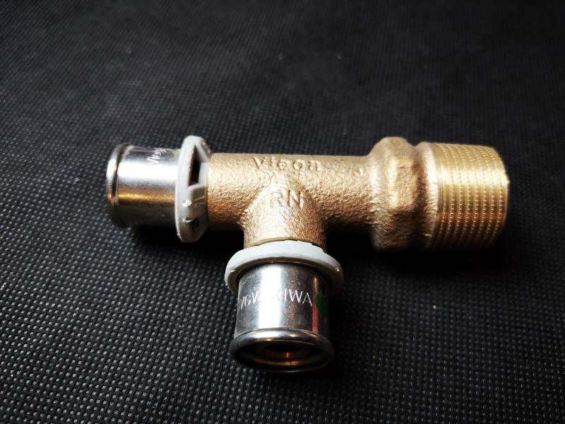 Viega 303297 T-Stück mit SC Sanfix P 2126.4